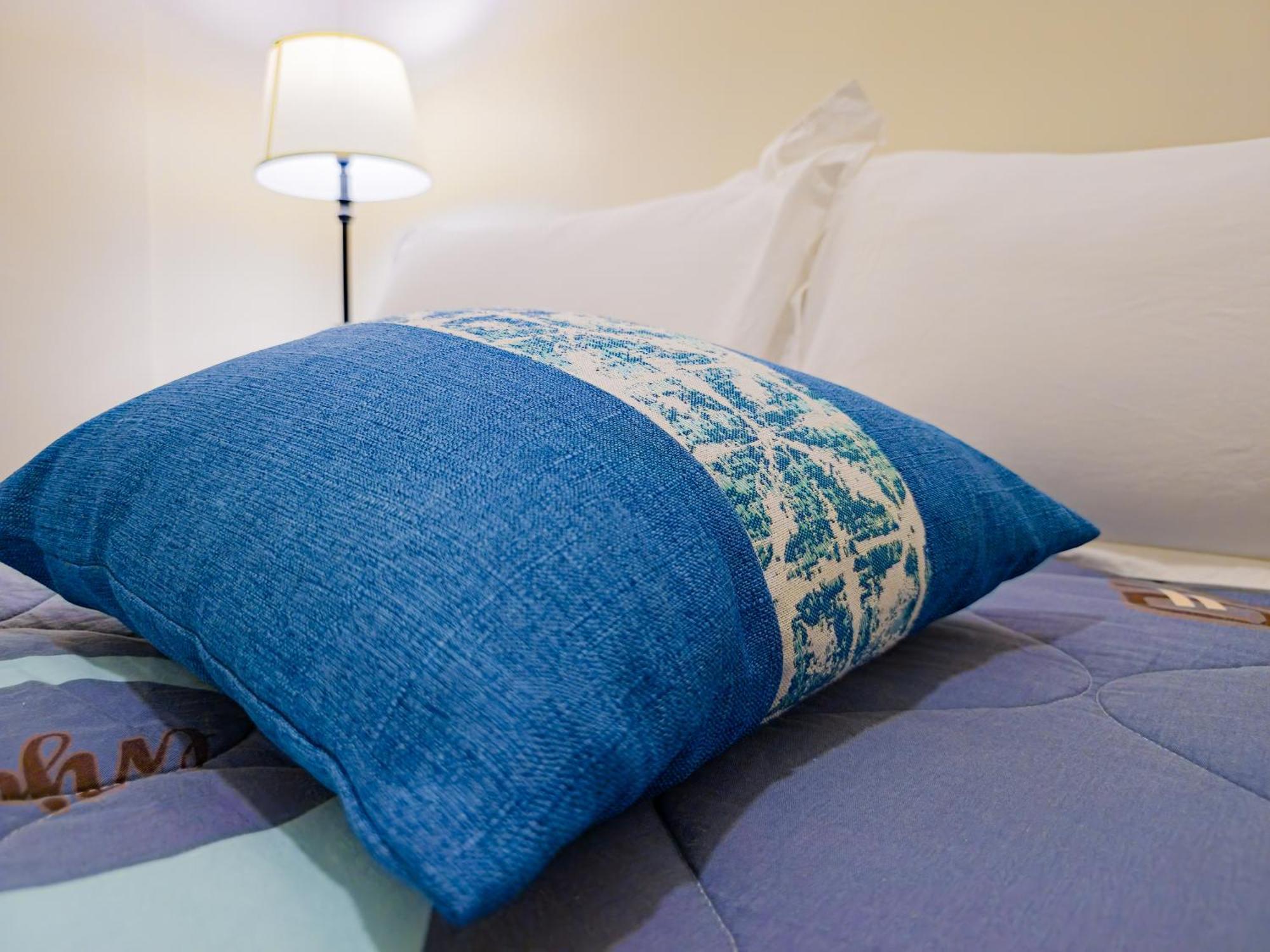 Louis' Apartments Placencia Екстериор снимка