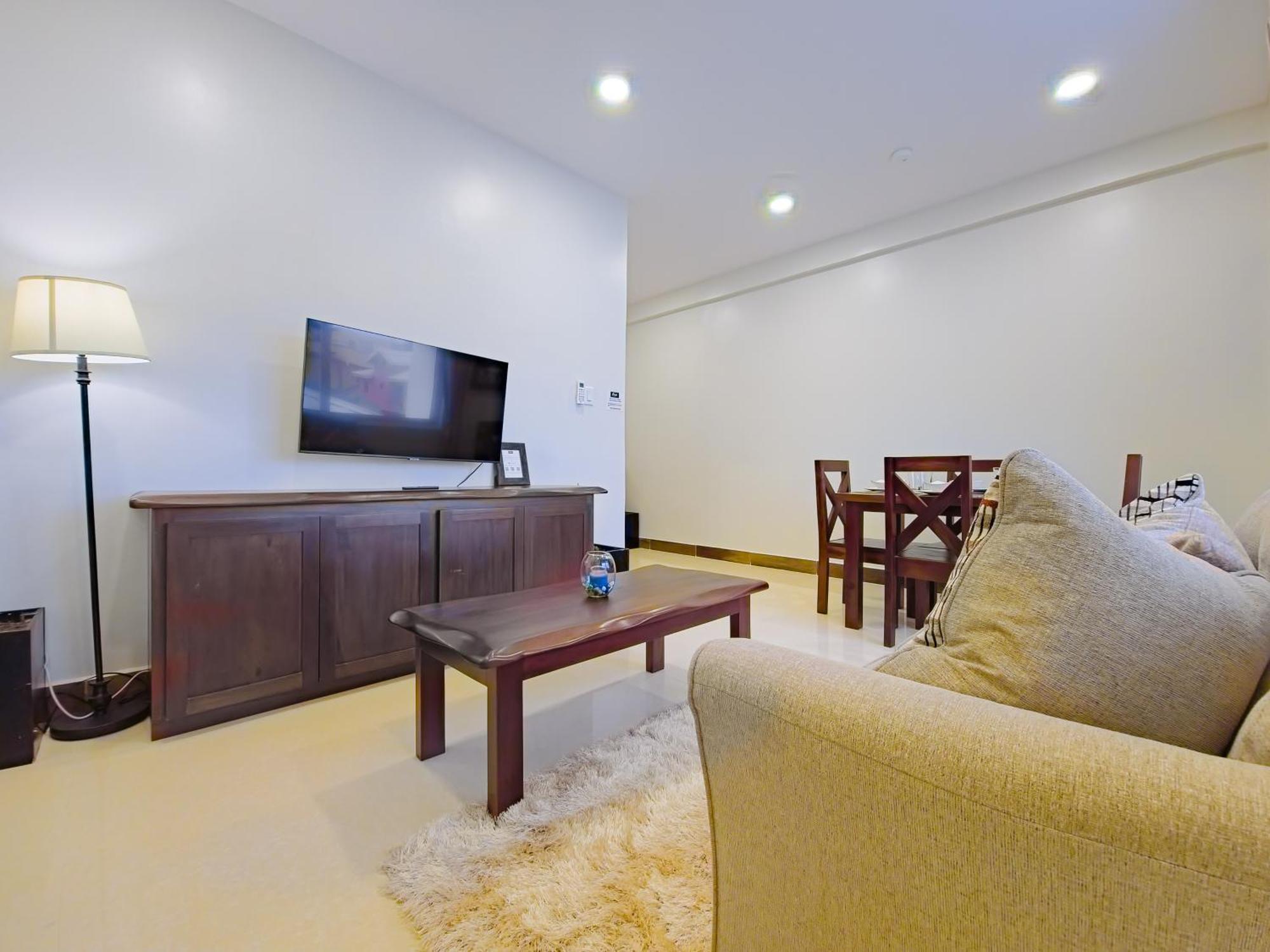 Louis' Apartments Placencia Екстериор снимка