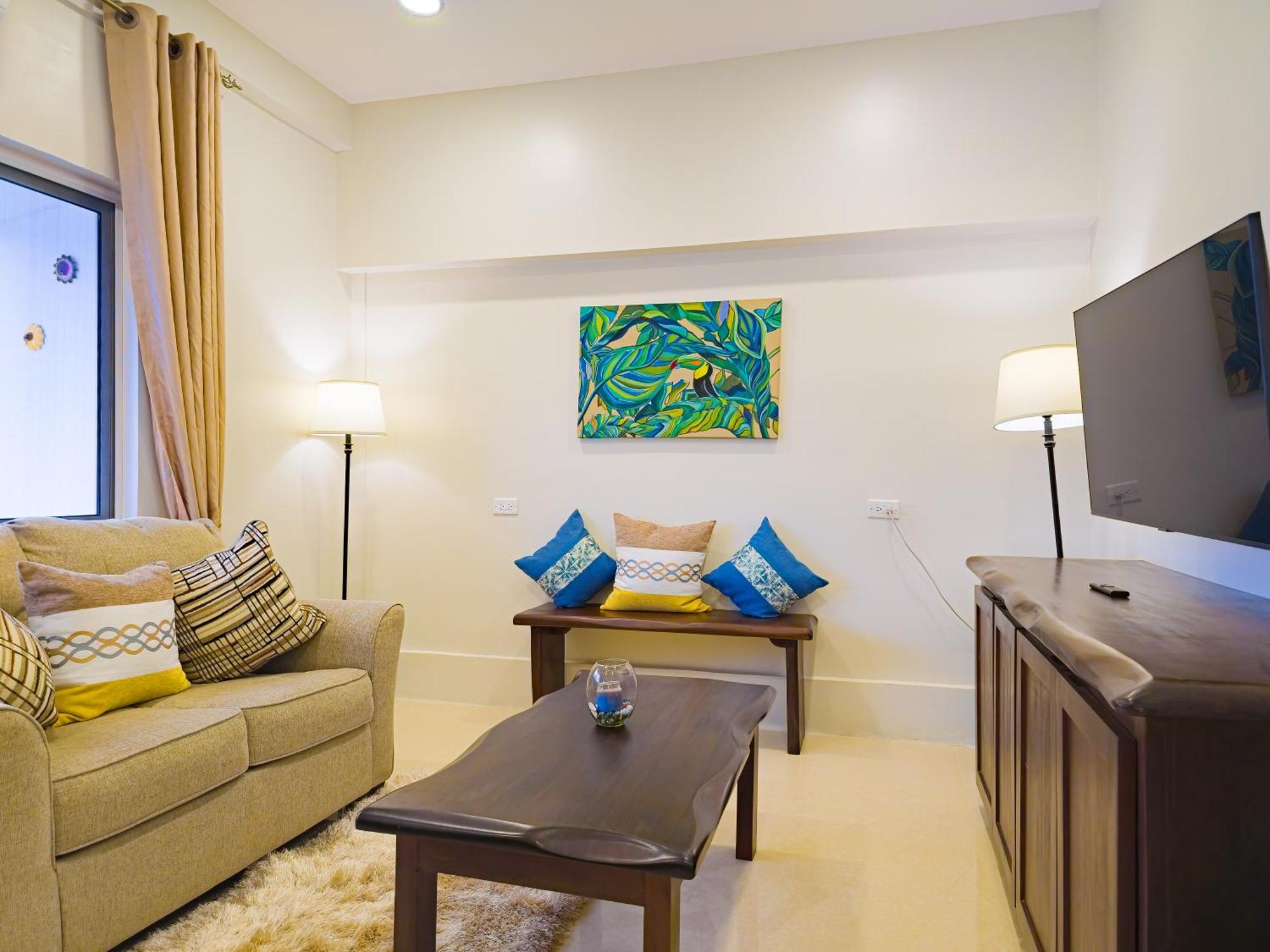 Louis' Apartments Placencia Екстериор снимка